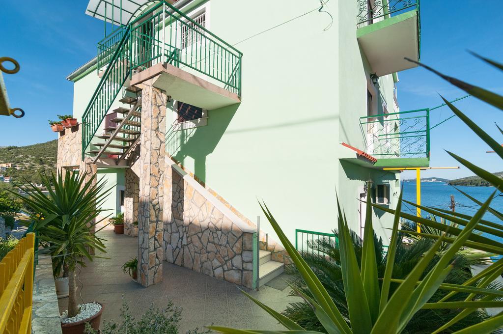 Apartment Stojan A1 Marina Exterior photo